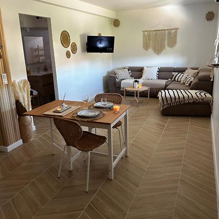 Le Namaste Apartment Ла Сиота Екстериор снимка